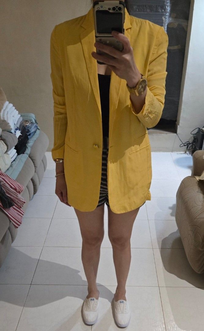 Mango Yellow Blazer (Category: Coats, Jackets and Outerwear) located in Manila. Submitted by silentphoenix.799537 (Listing ID 1466818604, Image 1). Description: .
