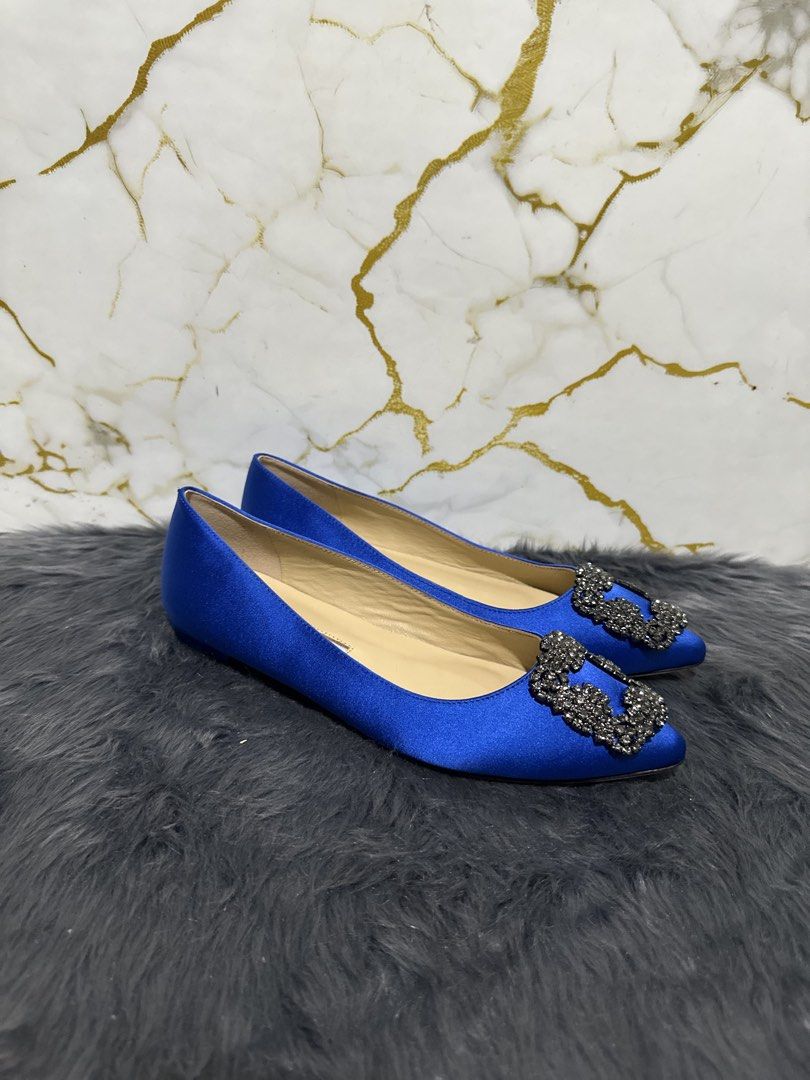 Manolo Blahnik flat (Category: Flats & Sandals) located in Marikina City. Submitted by georgiaprelovestuff (Listing ID 1466883618, Image 2). Description: size 37 .