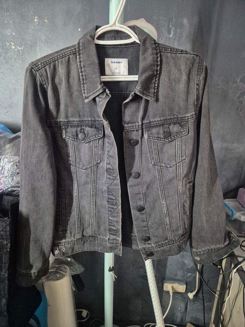 Maong Black Jacket Old Navy (Category: Coats, Jackets and Outerwear) located in Manila. Submitted by cutefinds (Listing ID 1466782884, Image 1). Description: Medium size.