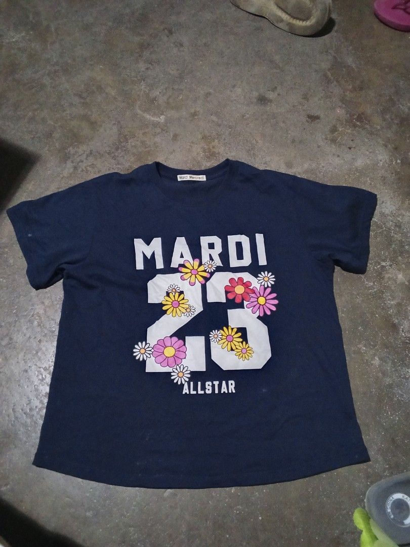 Mardi mercredi (Category: Shirts) located in Manila. Submitted by tcbukay_zxc25 (Listing ID 1466927332, Image 1). Description: Mardi mercredi dimes 21x24 good condition.