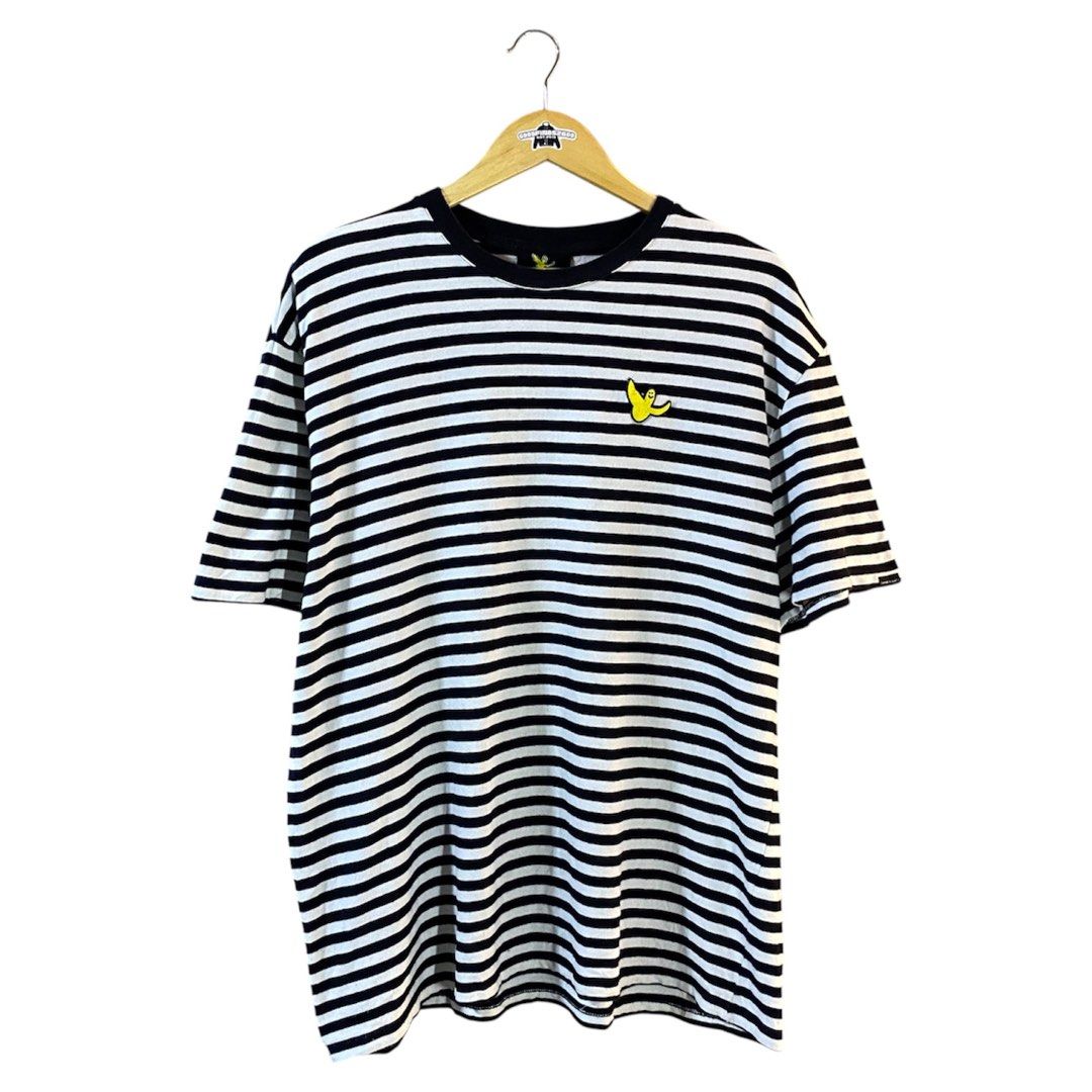 Mark Gonzales “Shmoo” Stripes Shirt (Category: Tshirts & Polo Shirts ) located in Baguio. Submitted by goodfinds2600v2 (Listing ID 1466887008, Image 1). Description: Size on tag: XL fits L Dimensions: L-29.5 W/Bust-24 Description: unisex Condition: Excellent Issue/s: — .