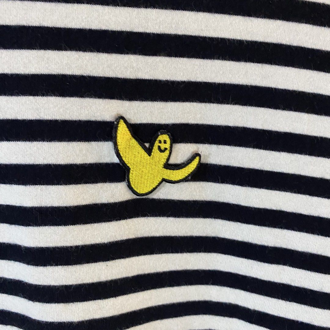 Mark Gonzales “Shmoo” Stripes Shirt (Category: Tshirts & Polo Shirts ) located in Baguio. Submitted by goodfinds2600v2 (Listing ID 1466887008, Image 3). Description: Size on tag: XL fits L Dimensions: L-29.5 W/Bust-24 Description: unisex Condition: Excellent Issue/s: — .