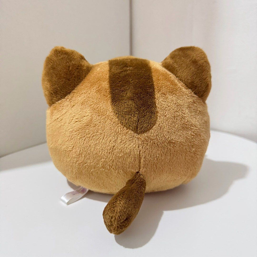 Maruneko Club Brown Cat Small Plush (Category: Plushies & Soft Toys) located in Manila. Submitted by ashyyel_ (Listing ID 1466962893, Image 2). Description: .