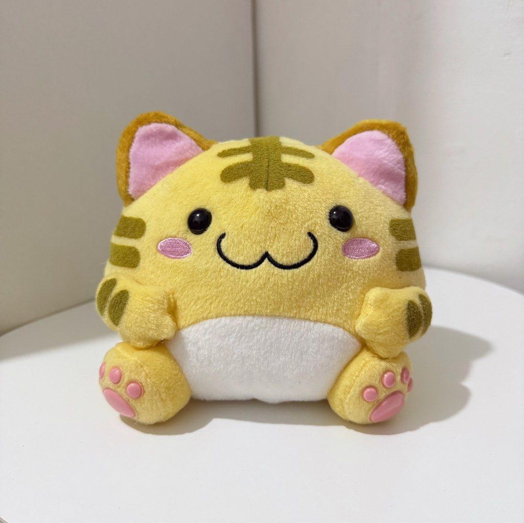 Maruneko Club Tiger Small Plush (Category: Plushies & Soft Toys) located in Manila. Submitted by ashyyel_ (Listing ID 1466962759, Image 1). Description: .