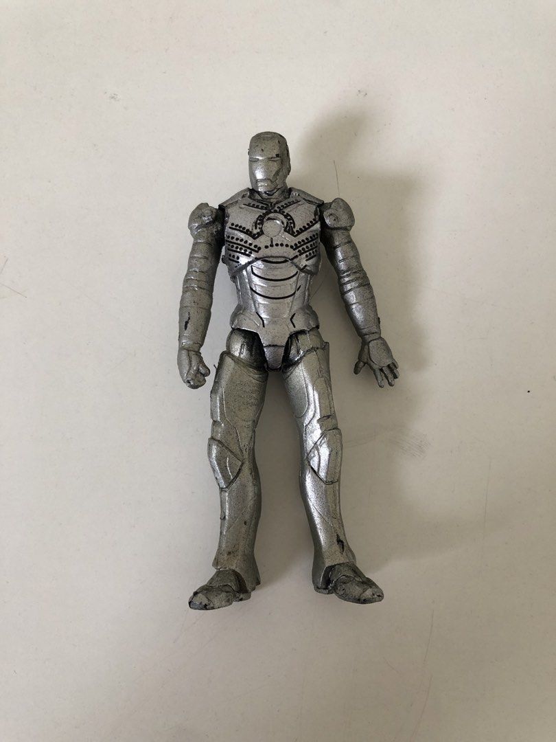 Marvel Iron Man Mark 2 Mini Figure (Category: Figurines & Statues) located in Manila. Submitted by picklerick_collects (Listing ID 1466831172, Image 1). Description: .