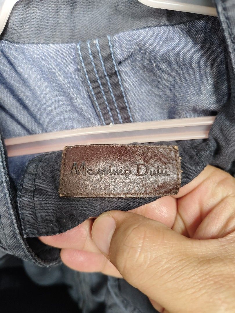Massimo dutti (model 3414) mens (Category: Coats, Jackets and Outerwear) located in Baguio. Submitted by archival_thrifted.ph. (Listing ID 1466866143, Image 2). Description: FOR SALE‼️ .MASSIMO DUTTI FOR MENS .STILL IN GOOD CONDITION .NORMAL SIGNS OF USAGE .SIZE 40 ON TAG .PHP 1480 PLUS SF .❌❌ COP/COD .MOP GCASH .COURIER J&T .BAGUIO AREA .DM FOR SURE BUYER TY.