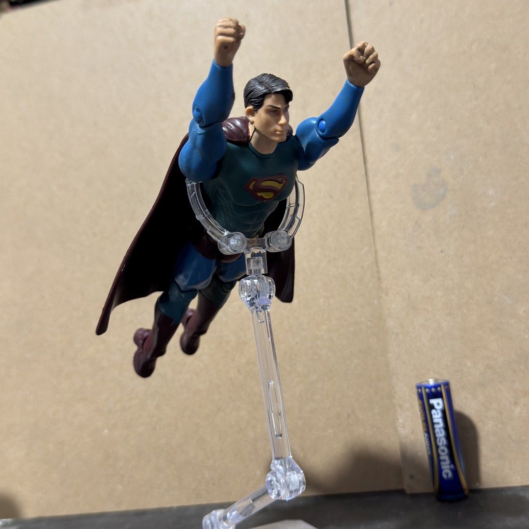 Mattel DC Superman Action Figure 2005 (Category: Figurines & Statues) located in Cuyapo. Submitted by blacksheepshop (Listing ID 1466779411, Image 2). Description: .