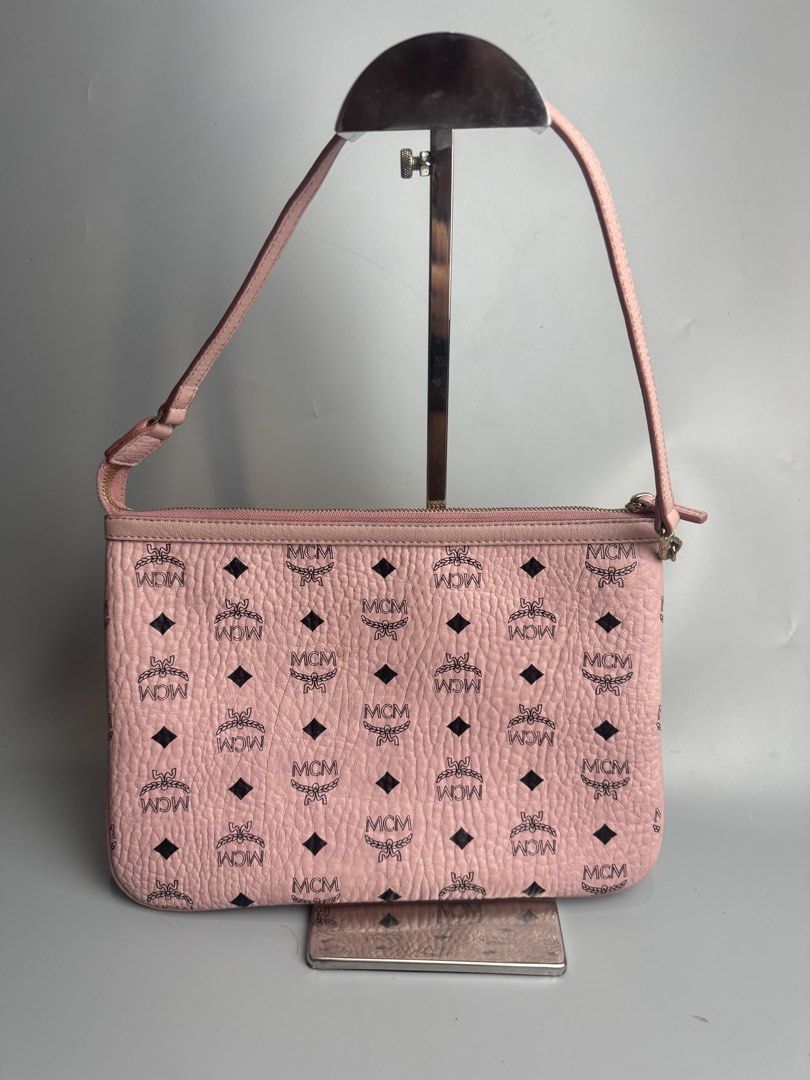 MCM - Visetos Liz Shopper Tote - Pouch (Category: Luxury Bags & Wallets) located in San Pablo. Submitted by hiddenrygn (Listing ID 1466794417, Image 1). Description: MCM - Visetos Liz Shopper Tote - Pouch Rank A Minor signs of usage Minor stain can wipe out Still in new condition Authentic DM!.