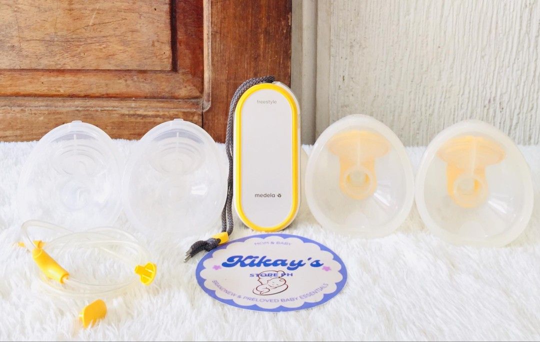 Medela freestyle flex handsfree Mfg2023 ( lightly use ) (Category: Breastfeeding & Bottle Feeding) located in Manila. Submitted by kikay.store.ph30 (Listing ID 1466970771, Image 1). Description: ❗NEW ARRIVAL❗🇱🇷 Medela freestyle flex handsfree Mfg2023 ( rechargeable ) Perfectly working Strong suctions ✅️ Long battery life ✅️ Condition : slightly use Issue : button sign of usage Inclusion : 24mm flange - 21mm flange - tubing - machine Price: 11,0