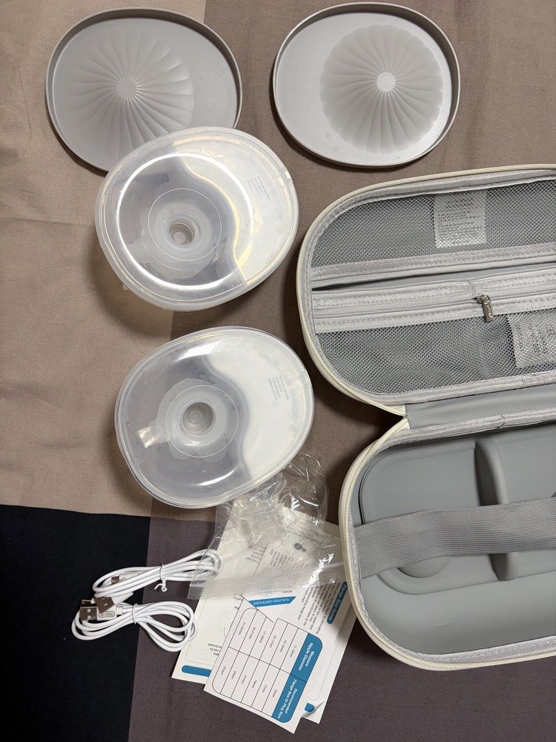 Medela Freestyle wireless pump (Category: Maternity Care) located in Pasig City. Submitted by cia0431 (Listing ID 1466805587, Image 3). Description: All in 8k.. I used twice the dr.isla wearable wireless pump complete accessories. Medela freestyle pump I just used it for 6months.. .