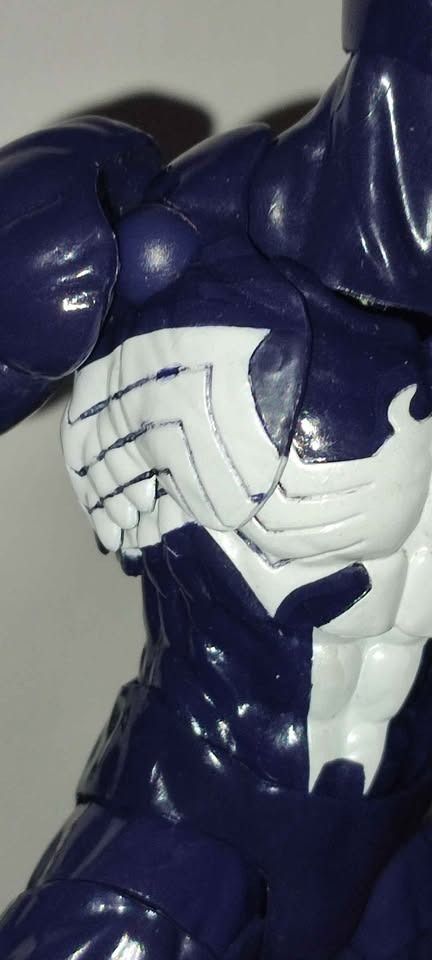 Mess Toys Lethal Neighbor Venom BIB (Category: Action & Battle Toys) located in Valenzuela. Submitted by esnoppy (Listing ID 1466912715, Image 2). Description: mess toys lethal neighbor venom 2000 Firm LP ⚫Mess Toys Lethal Neighbor complete w/box (bad qc chest paint, mahirap na ibend yung stand, tight joints) loc: Valenzuela meetup: Valenzuela, UST, SM north,MRT/LRT.
