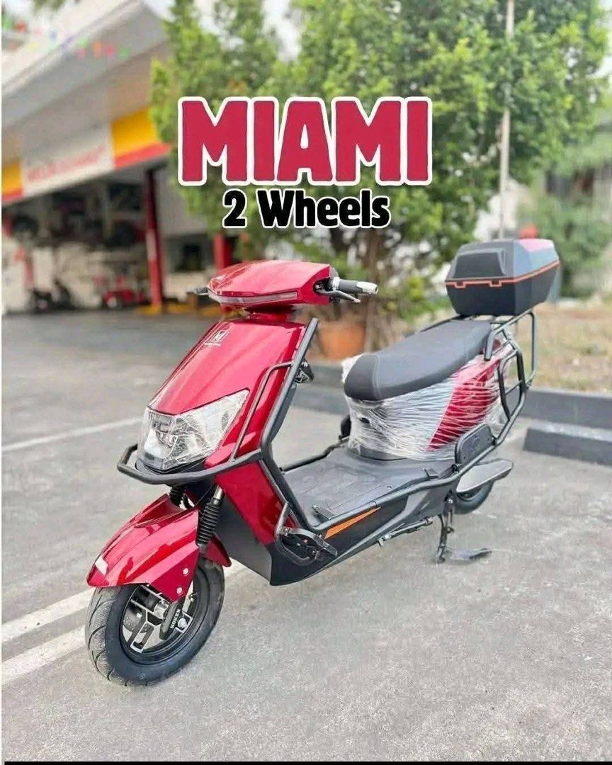 Miami 2 Wheels E-Trike Electric Scooter (Category: Bicycles) located in Marikina City. Submitted by keionlines85428 (Listing ID 1466782376, Image 3). Description: ‎NEWEST 2WHEELS MOTORTYPE!😎🔥 ‎MIAMI MOTORTYPE 😎 ‎ ‎₱30,500 ‎ ‎FREE SIDEMIRROR ‎ ‎FREE TOPBOX ‎ ‎FREE HELMET ‎ ‎FREE CRASH GUARD ‎ ‎SPECS📌 ‎ ‎1000W ‎ ‎60v 20ah Battery ‎ ‎Max speed 35-45kph ‎ ‎Front & Rear Disk Brake ‎ ‎3.00-10 Tubeless Tire ‎ ‎LED Headlight ‎ ‎LED Dashboard ‎ ‎”P” P