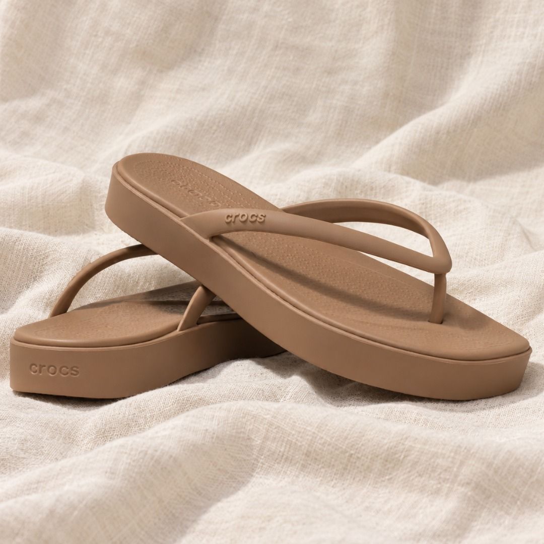 Miami Square Platform Flip Milk Chocolate (Category: Wedges) located in Rizal. Submitted by hiraya16 (Listing ID 1466970317, Image 1). Description: W4/W5/W6/W7/W8/W9/W10/W11 Pre order - DM for details.