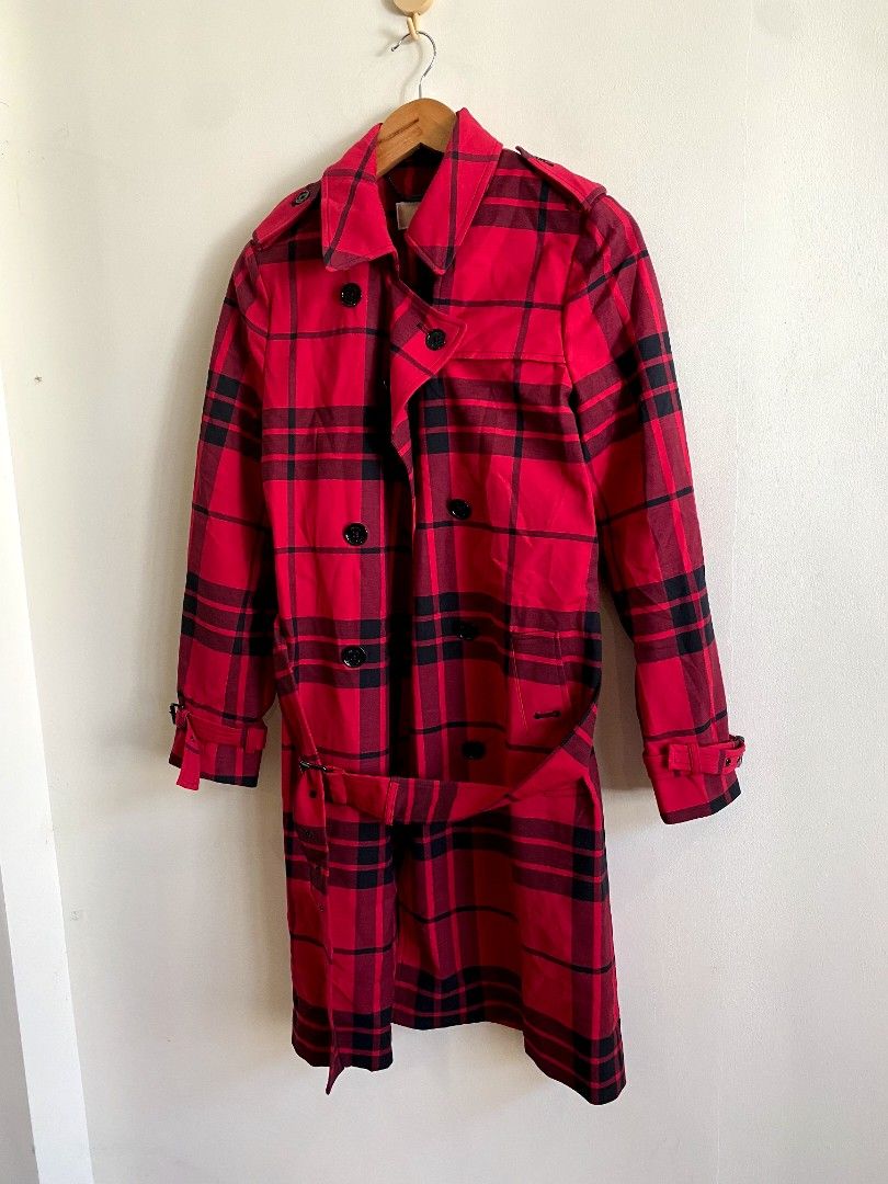 Michael Kors Plaid Trench Coat (Category: Coats, Jackets and Outerwear) located in Castillejos. Submitted by lalainecloset22 (Listing ID 1466790052, Image 3). Description: - Brand: Michael Kors - Item: Plaid Trench Coat - Color: Red and Black Check - Size: M (EU 38 / UK 10 / US 6) - Design: Double-breasted look with lapel collar, matching waist belt, and branded hardware - Condition: Excellent, well-maintained.