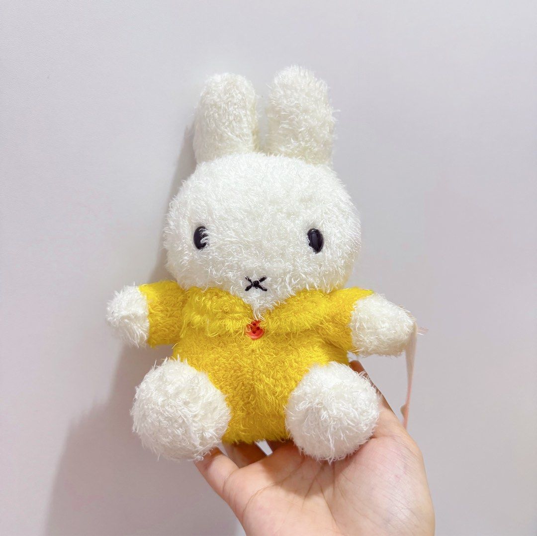 Miffy Yellow Furry Small Plush (Category: Plushies & Soft Toys) located in Manila. Submitted by ashyyel_ (Listing ID 1466841391, Image 1). Description: .