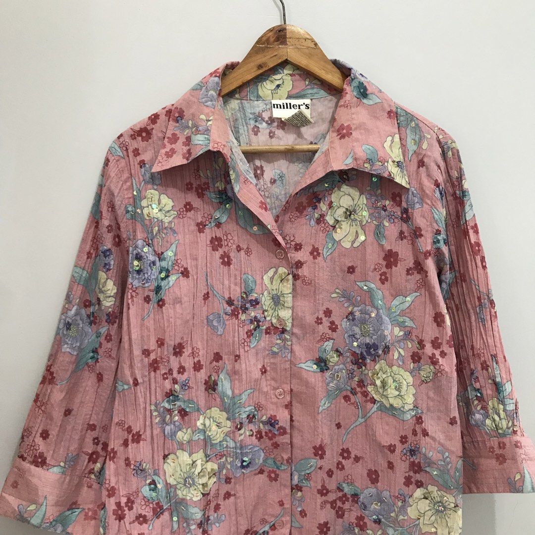 MILLER’S Vintage Floral Button Down Polo (Category: Blouses) located in Cavite. Submitted by tanya.valentin (Listing ID 1466830817, Image 1). Description: - 21x26.