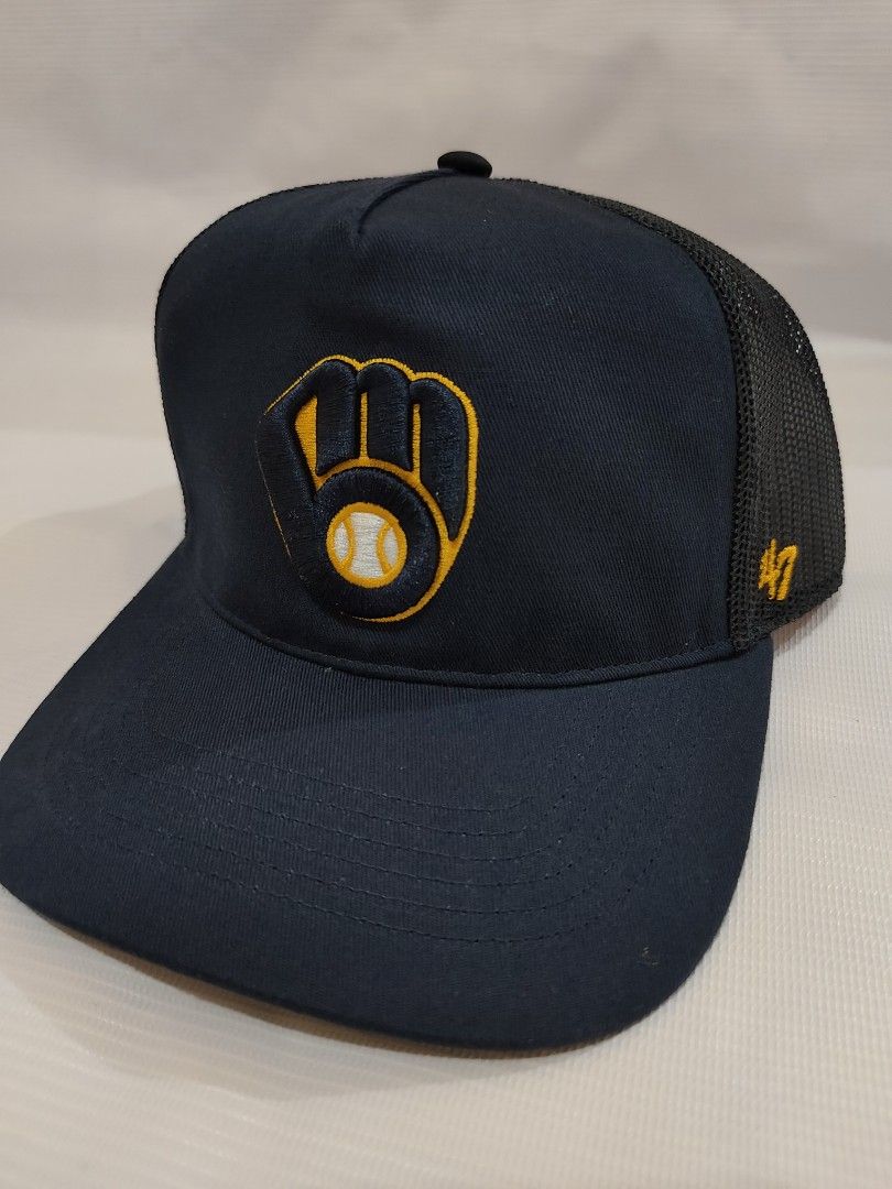 Milwaukee Brewers Trucker Hat (Category: Caps & Hats) located in Batangas. Submitted by pogipabili (Listing ID 1466777819, Image 2). Description: .