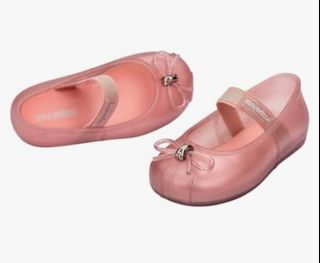 (Category: ) located in . Submitted by wardrobemanila (Listing ID 1466832937, Image 1). Description: .