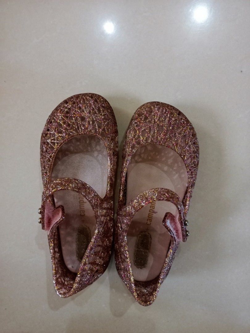 Mini Melissa kids sandals size 9 take all (Category: Babies & Kids Fashion) located in Manila. Submitted by coolmoon.6a41a1 (Listing ID 1466791000, Image 3). Description: .