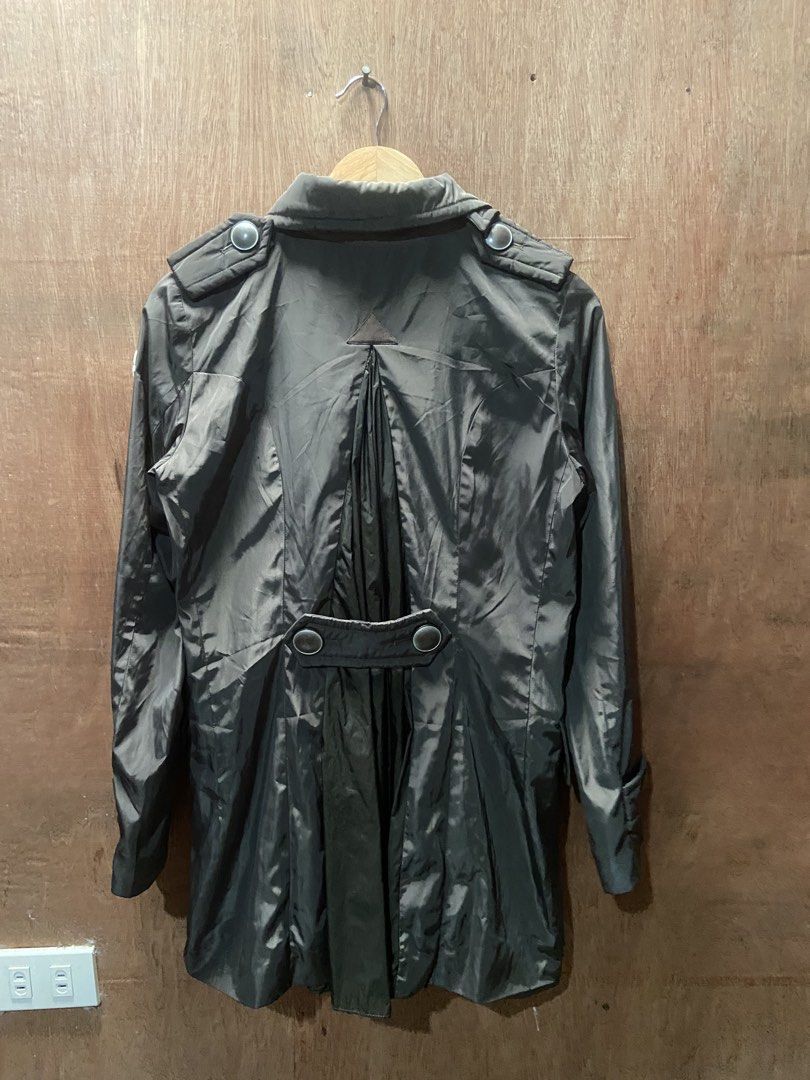 MONCLER PARKA JACKET (Category: Coats, Jackets and Outerwear) located in Naga. Submitted by lux.shirt.ph (Listing ID 1466798014, Image 2). Description: .