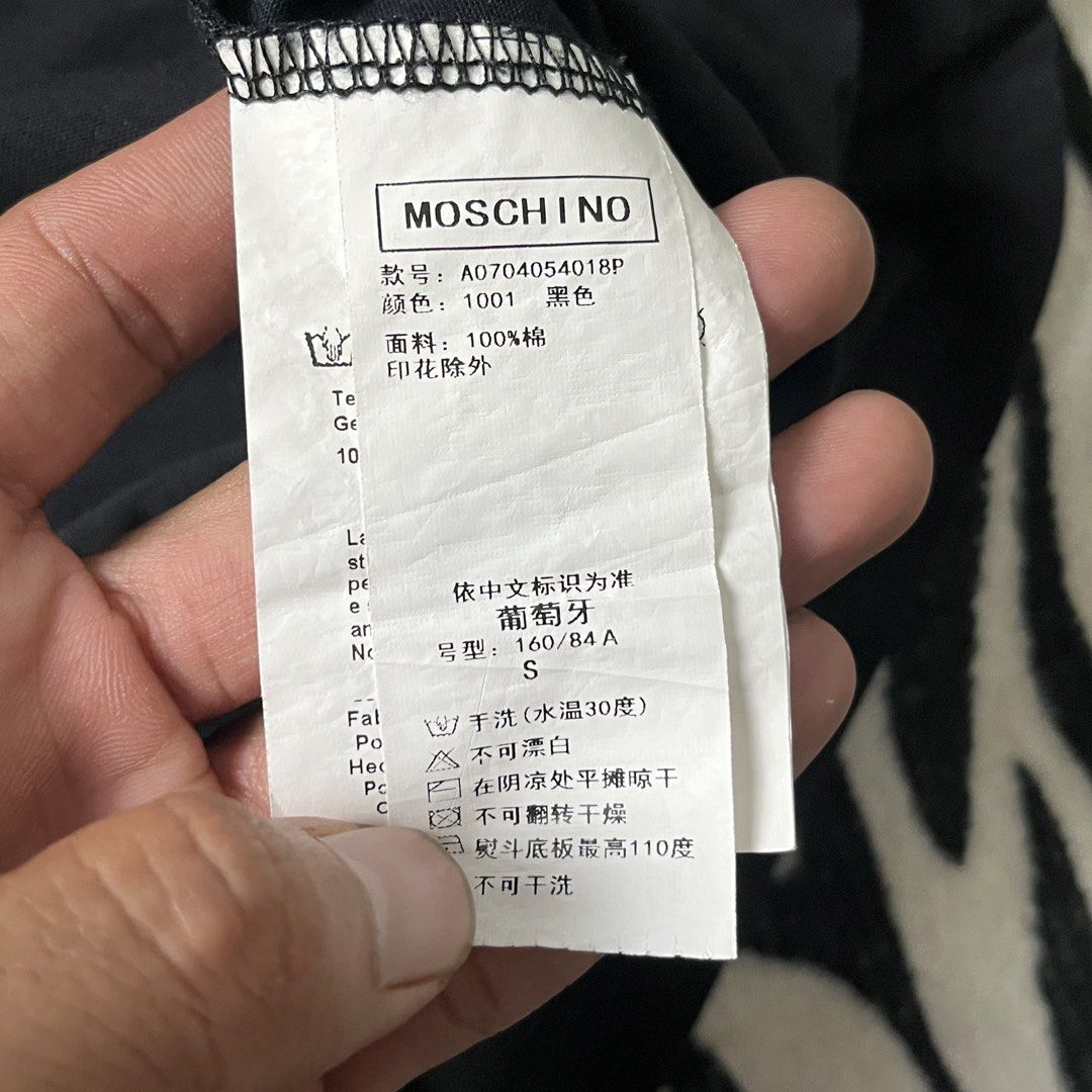 Moschino (Category: Shirts) located in Manila. Submitted by royaldripmanila (Listing ID 1466860324, Image 3). Description: Sign of usage W19 L26.5.