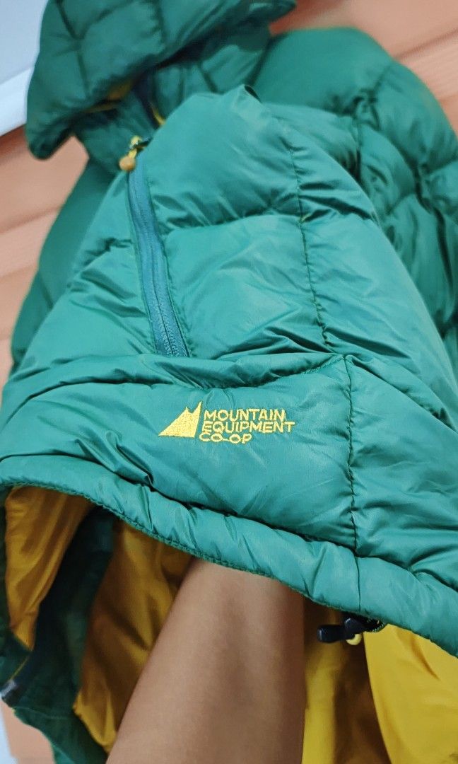 Mountain Equipment Co-Op Feather Down-Filled Puffer Jacket (Category: Coats, Jackets and Outerwear) located in Cabuyao City. Submitted by dthrifts (Listing ID 1466942069, Image 2). Description: 25 W 28-30 L Long Back Authentic Excellent Condition.
