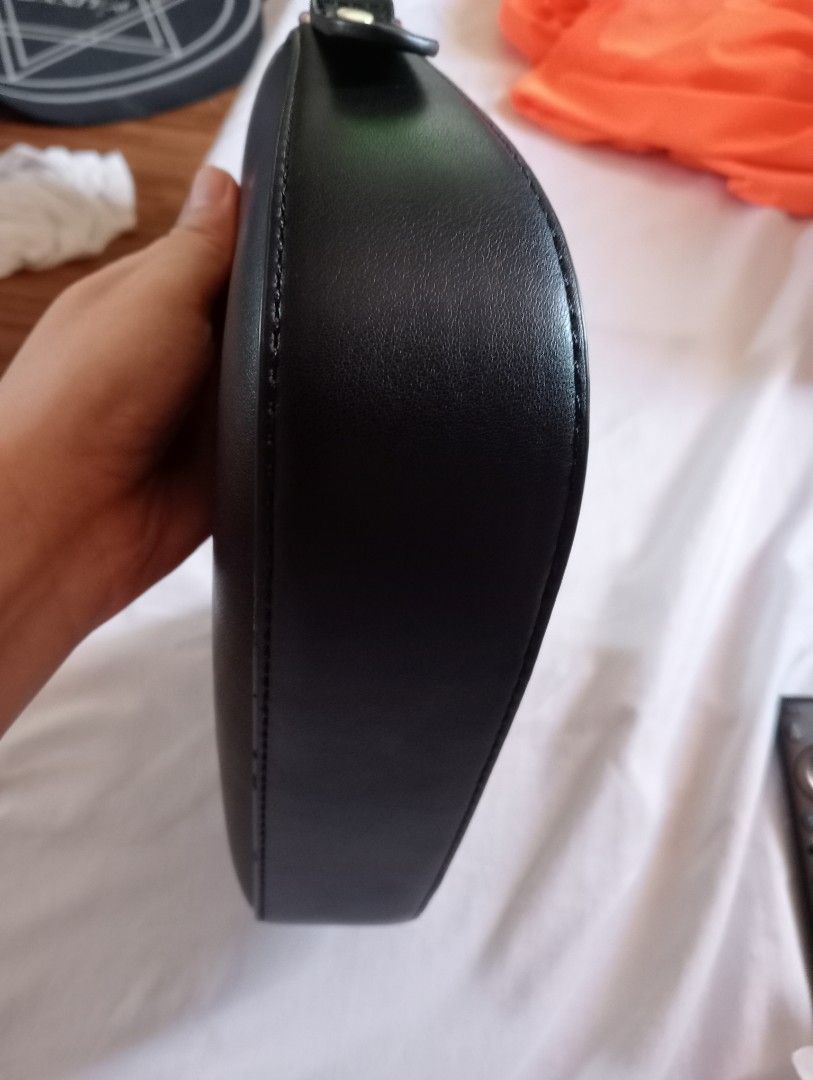 mumu select Black Shoulder Bag (Category: Shoulder Bags) located in Las Pinas. Submitted by bermundosh83981 (Listing ID 1466916632, Image 2). Description: pay then book your own ...