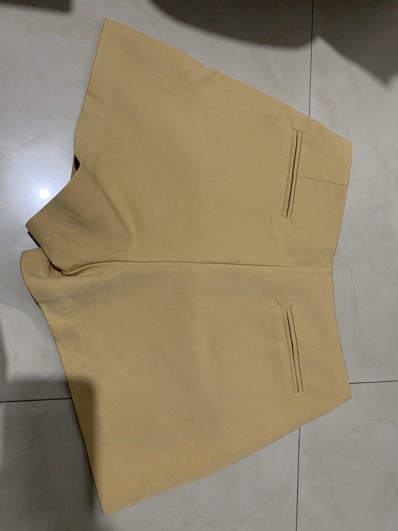 Mustard shorts (Category: Shorts) located in Manila. Submitted by shopkriscloset (Listing ID 1466842370, Image 3). Description: ‼️PLEASE READ BEFORE PLACING AN OFFER -Please be patient and respectful. 🤗 If I don’t get to reply immediately, I might be working. - Please REFRAIN from making an offer if you do not intend to complete the purchase ❗️ACCEPTED OFFER means SOLD 🫶🏼 Please don’t offer unless you’re sure! 😉 or you will be blocked!⛔️ - Ki