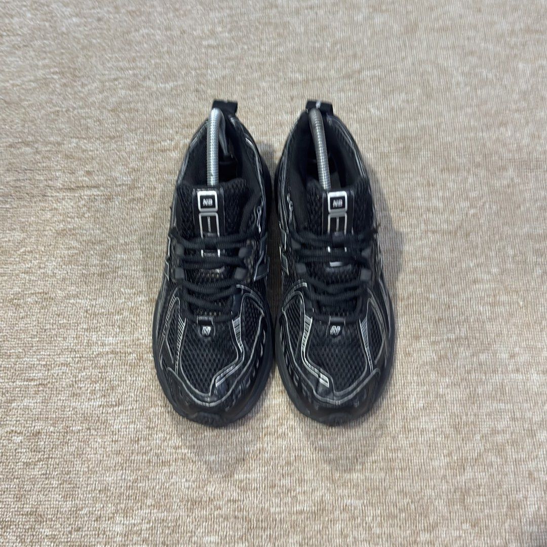 NB 1906r BLACK SILVER (Category: Wedges) located in Cebu City. Submitted by kierford0318 (Listing ID 1466918791, Image 3). Description: US WOMENS-6.5 EUR-37 CM-23.5 EXCELLENT CONDITION OG ✅.