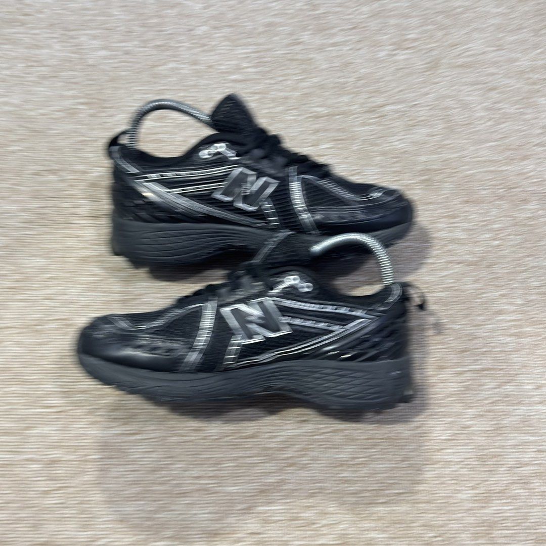 NB 1906r BLACK SILVER (Category: Wedges) located in Cebu City. Submitted by kierford0318 (Listing ID 1466918791, Image 2). Description: US WOMENS-6.5 EUR-37 CM-23.5 EXCELLENT CONDITION OG ✅.
