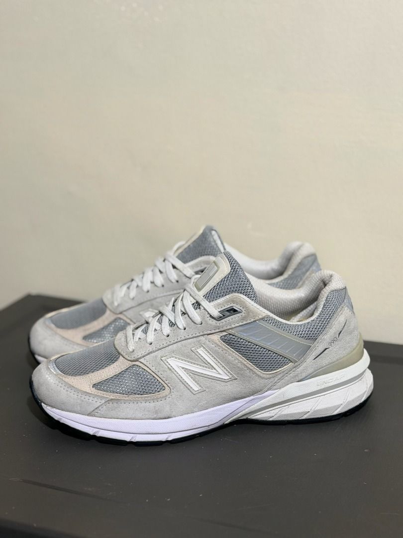 NB 990 V5 Nimbus Cloud (Category: Sneakers) located in Baguio. Submitted by snkr.essence (Listing ID 1466799904, Image 1). Description: NB 990 V5 Nimbus Cloud Size: 8 US 7.5 UK 26 CM Condition: Used Inclusions: Pair only Price: ₱2,300 Check us out on: IG: snkr.essence Carousell: snkr.essence 🚚 📦Shipping Thru J&T (₱200 SF).