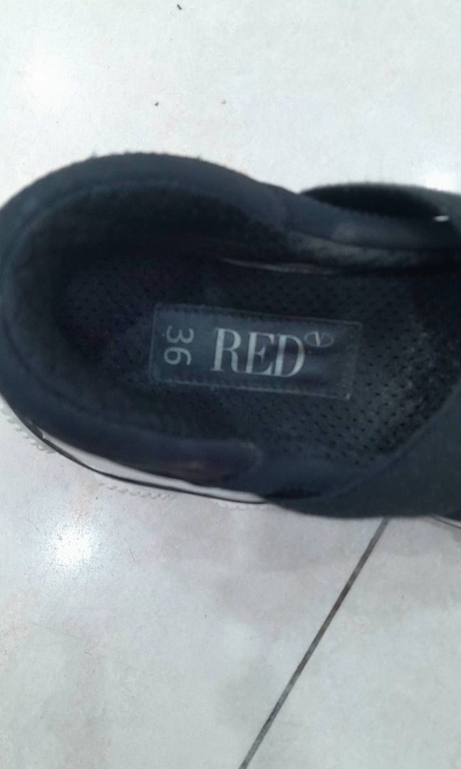 Neoprene Valentino Red (Category: Sneakers) located in Subic. Submitted by AnythingBrandedby_May (Listing ID 1466786834, Image 2). Description: Valentino Red.