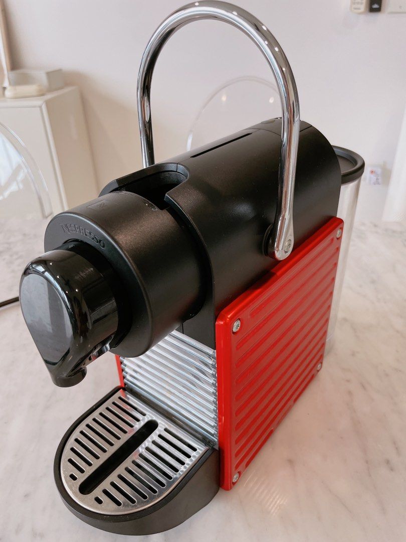 Nespresso pixie machine (Category: Other Kitchenware & Tableware) located in Petaling Jaya. Submitted by shoppinghoric (Listing ID 1466787738, Image 3). Description: Location Aradamansara.