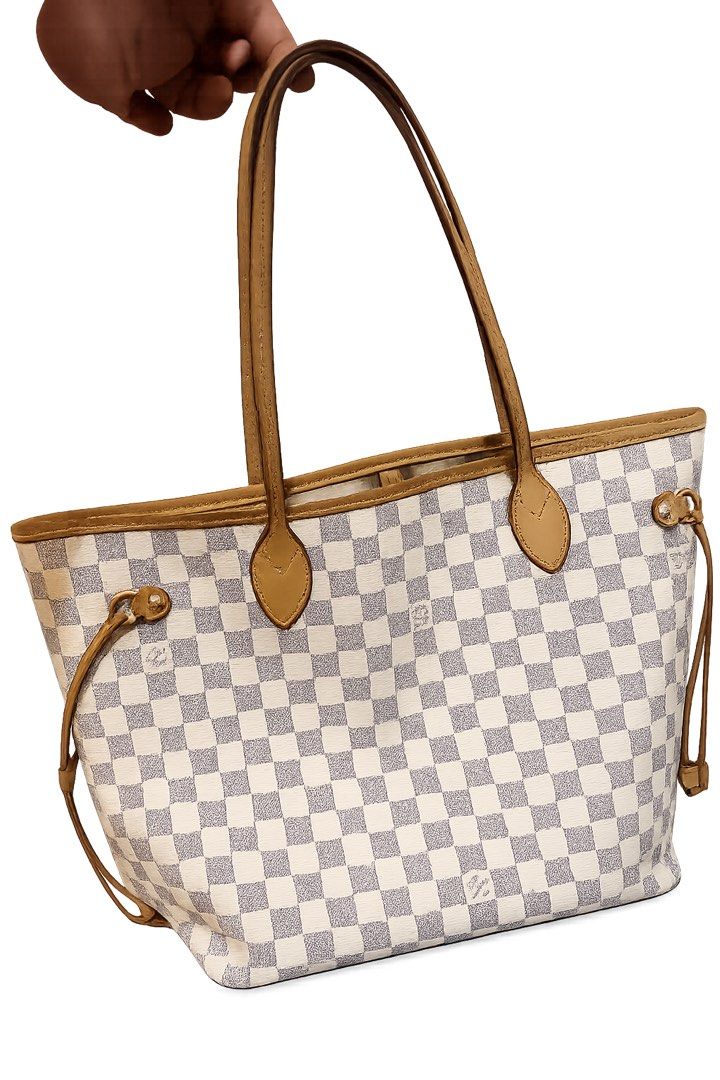 LV Bag Neverfull MM Damier Azul, Pre-loved (Category: Luxury Bags & Wallets) located in Borongan. Submitted by kabes_jane (Listing ID 1466970471, Image 2). Description: Good pre-owned condition with normal signs of use. Date Code: SP0171 (Made in France - 2011).