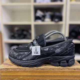 (Category: ) located in . Submitted by sneakers.too (Listing ID 1466898399, Image 1). Description: .