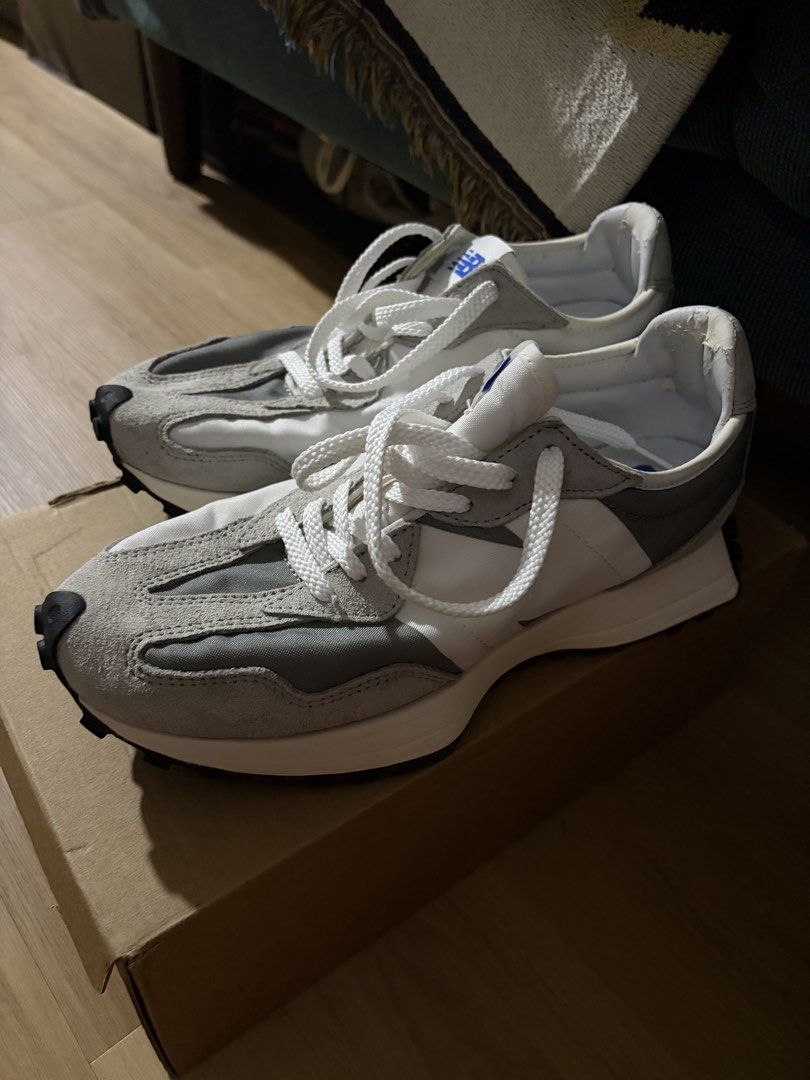 *New Balance 327 - US 8* (Category: Casual Shoes) located in Mandaluyong City. Submitted by localbudol (Listing ID 1466904538, Image 2). Description: .