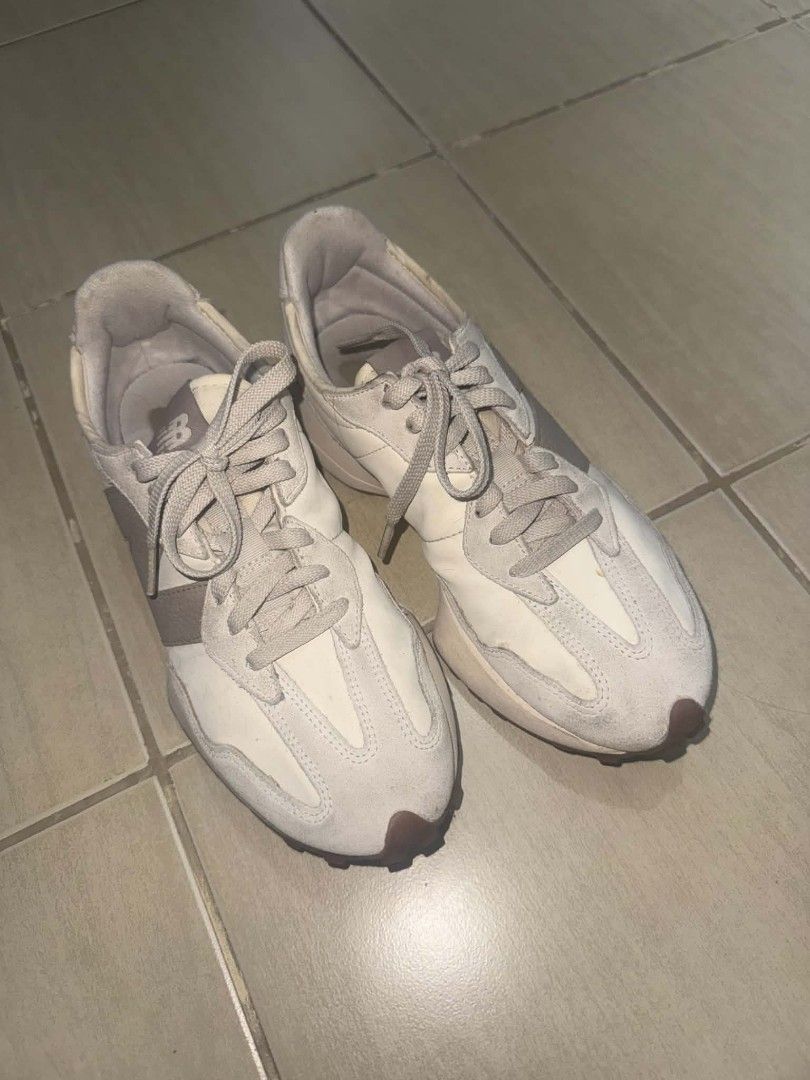New Balance 327 Beige (Category: Sneakers) located in Manila. Submitted by aly.arca (Listing ID 1466865207, Image 2). Description: New balance 327 beige size US women’s 8.5/ 25.5cm - needs cleaning - Brand: New Balance - Model: 327 - Color: Off-white and grey suede - Features: Oversized N logo, chunky rubber waffle outsole, padded collar and tongue - Condition: Pre-owned with normal signs of wear on uppers and midsoles - Style: Versatile neutral 