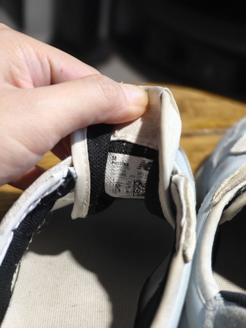 New Balance 327 Kids (Category: Babies & Kids Fashion) located in Paranaque City. Submitted by duhnuuh (Listing ID 1466774197, Image 2). Description: - Brand: New Balance 327 - Colorway: Light Blue / white - Size: 1 US - Condition: Worn a few times, uppers and soles still have plenty of life left with minor normal wear on suede and midsoles - Features: Classic oversized N logo, super comfortable for everyday wear - Perfect daily rotation sneakers