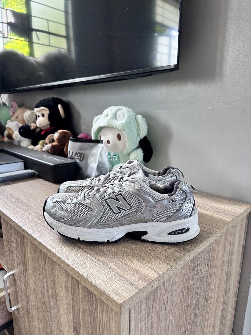 New balance 530 (Category: Casual Shoes) located in Manila. Submitted by nilodanzcuadra (Listing ID 1466805412, Image 3). Description: Size 8 mens Excellent condition Loc: north caloocan.