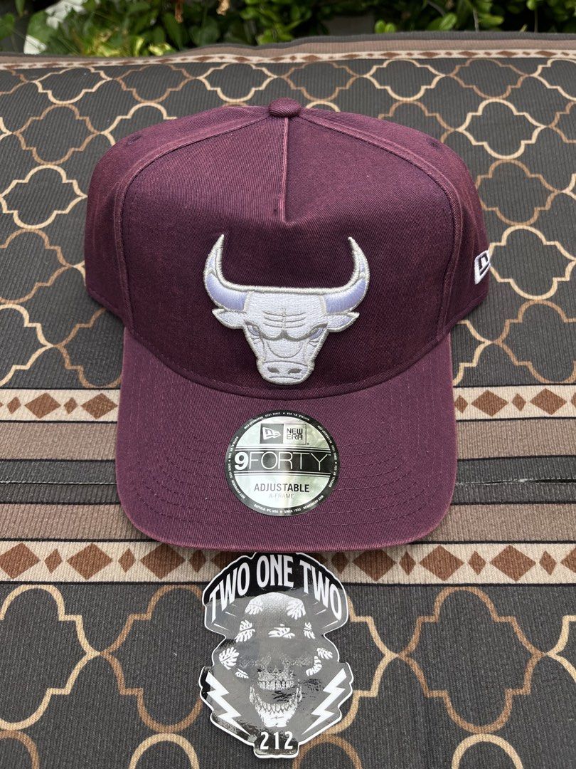 New era aframe bulls (Category: Activewear) located in Muntinlupa City. Submitted by mioky01 (Listing ID 1466815299, Image 1). Description: Brandnew Legit / original / authentic 💯👌 On hand / ready to ship ✈️ Money back guarantee if proven fake Fb page : 212 Muntinlupa 📩🔑.