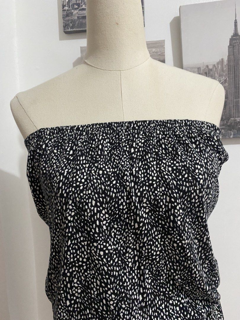 New Look Romper (Category: Rompers) located in Manila. Submitted by qamilluxe (Listing ID 1466889705, Image 2). Description: Ganda tela Cotton malambot .