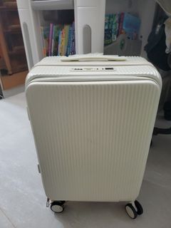 （分類：）位於 。 由 efficient.trading 提交（商品編號 1466879268，圖片 1）。簡介： 。