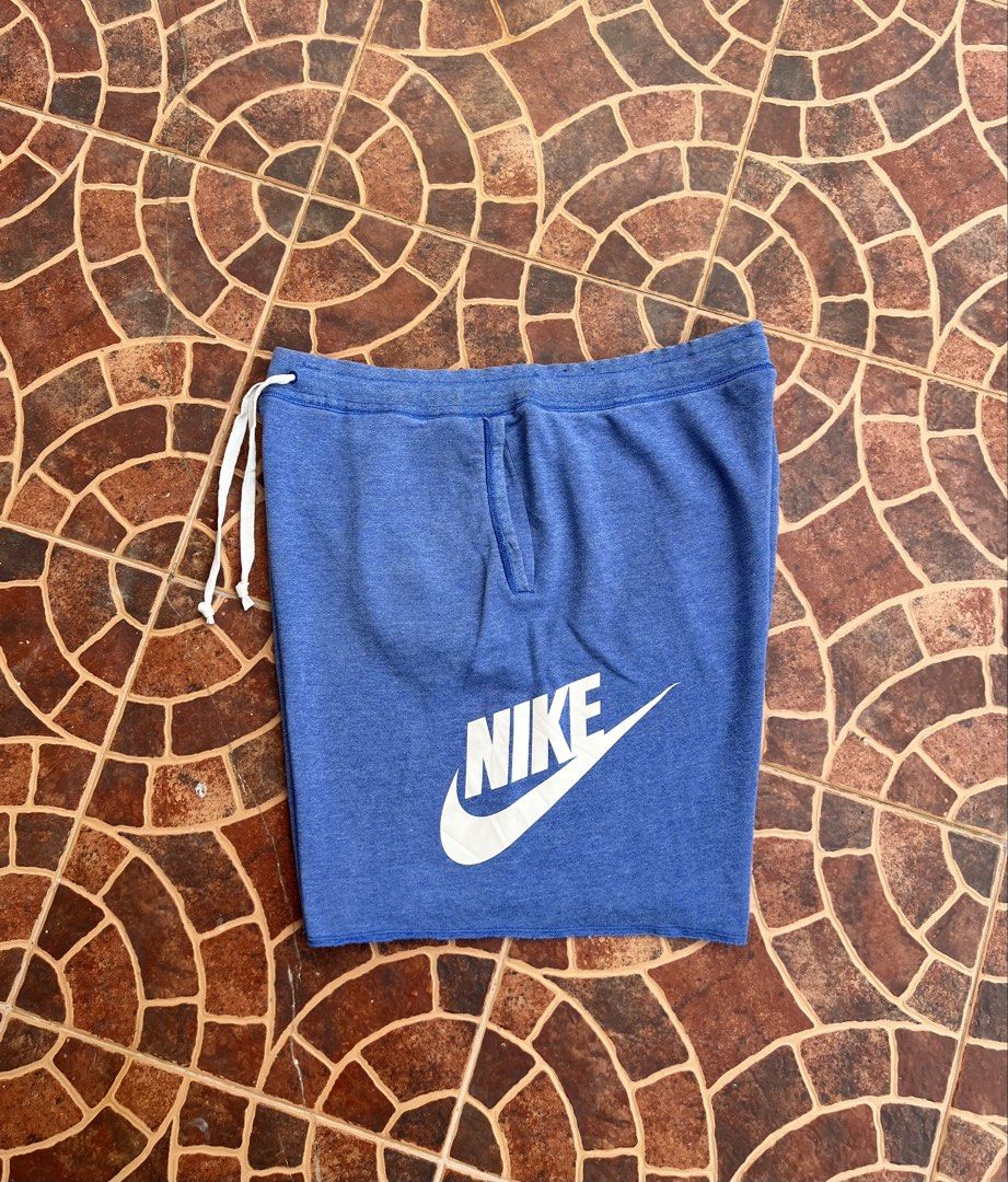 NIKE ALUMNI (Category: Shorts) located in Batangas. Submitted by engr_thrift (Listing ID 1466963015, Image 3). Description: 📌 Nike Alumni (2xl) 📐Dimensions (inches) Waistline : 36-40 Length : 21 Leg hole : 15 .