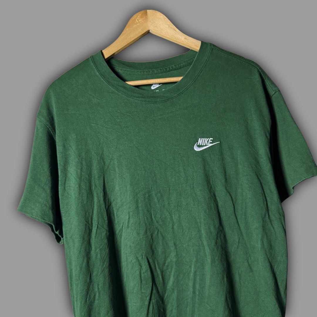 NIKE ATL DEPT TEE (Category: Formal Shirts) located in Zamboanga. Submitted by hype_thrifts (Listing ID 1466863029, Image 2). Description: N1KE ATL DEPT - Large Width: 21 Length: 26 Excellent condition - 399+SF.