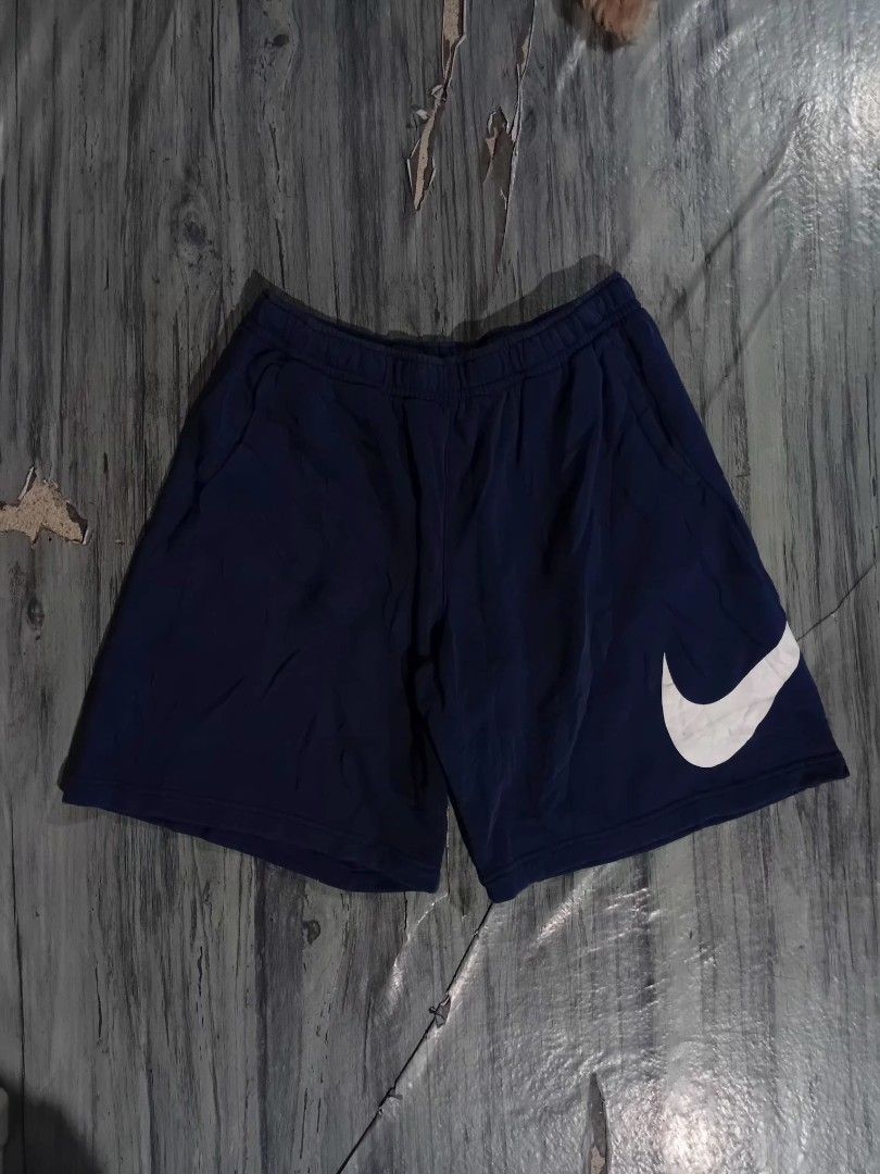 NIKE BIG LOGO SHORT (Category: Shorts) located in Mercedes. Submitted by kiel1 (Listing ID 1466899851, Image 3). Description: 500+SF Nike Big logo Large L- 19.5 W- 24 Leg hole- 13.5 AS NEW CONDITION NO ISSUE LOC: DAET CAMARINES NORTE (BICOL).
