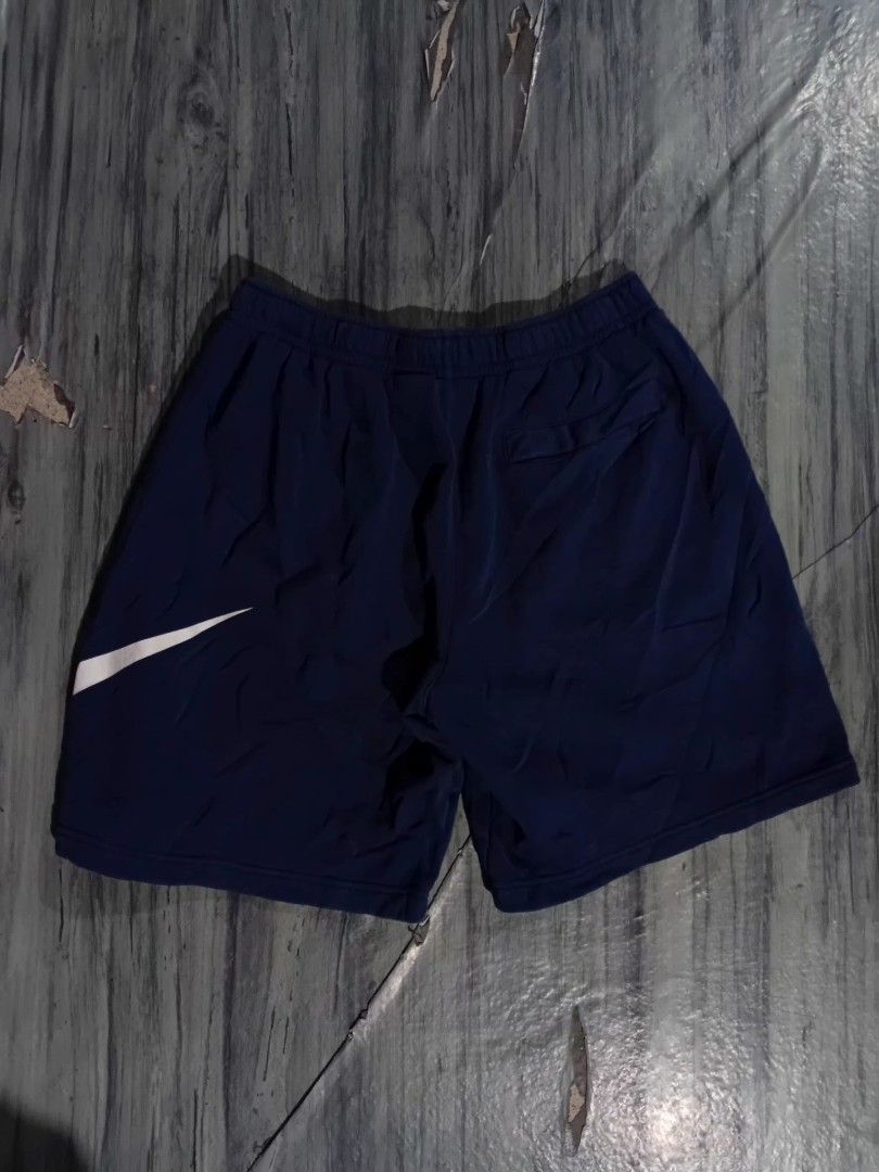 NIKE BIG LOGO SHORT (Category: Shorts) located in Mercedes. Submitted by kiel1 (Listing ID 1466899851, Image 2). Description: 500+SF Nike Big logo Large L- 19.5 W- 24 Leg hole- 13.5 AS NEW CONDITION NO ISSUE LOC: DAET CAMARINES NORTE (BICOL).