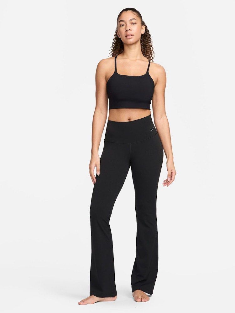 Nike Black Yoga Flare Pants (Medium) (Category: Activewear) located in Caloocan City. Submitted by lulufanatics (Listing ID 1466941244, Image 1). Description: .