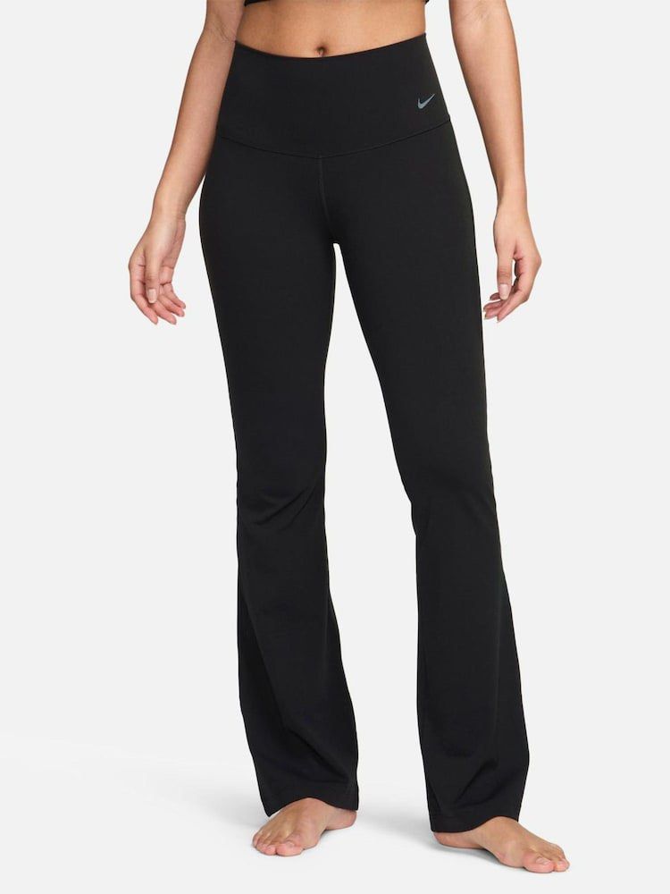 Nike Black Yoga Flare Pants (Medium) (Category: Activewear) located in Caloocan City. Submitted by lulufanatics (Listing ID 1466941244, Image 2). Description: .