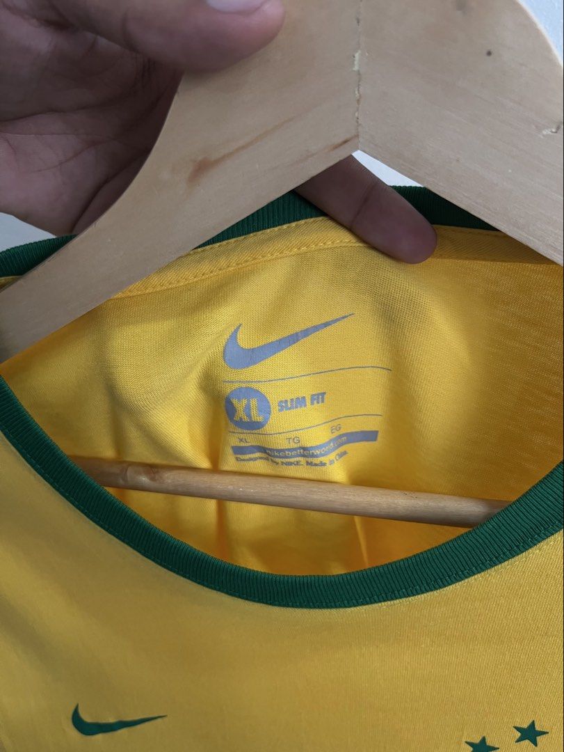 Nike Brazil Tee (Category: Tshirts & Polo Shirts ) located in Virac. Submitted by _thecave (Listing ID 1466831660, Image 3). Description: Nike Brazil Good as new 9.5/10 Color Rate No issue Tagged size: XL Slim Width: 20 Length: 30 P550 + SF.