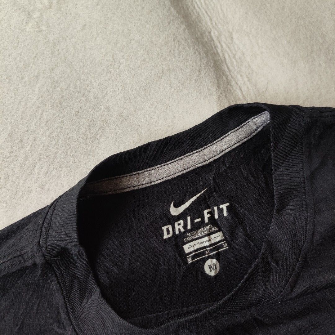 Nike Dri-fit Longsleeve (Category: Tshirts & Polo Shirts ) located in Balamban. Submitted by winston.jude (Listing ID 1466910675, Image 3). Description: medium width: 21 length:28 good condition no issues 450+sf🤝.